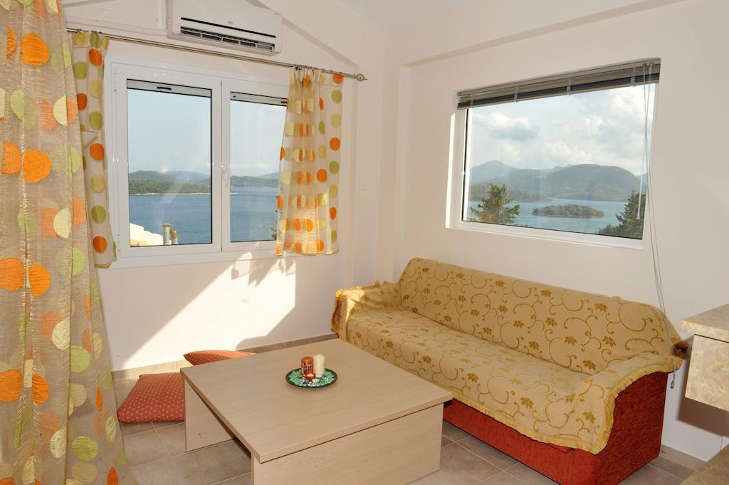 Lemon Tree Villa Нидри Стая снимка